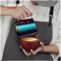 Alternative view of Ca Đánh Sữa GT 600ml MHW-3BOMBER – U-Shape Spout, Đế Lệch, Tay Cầm Kim Cương